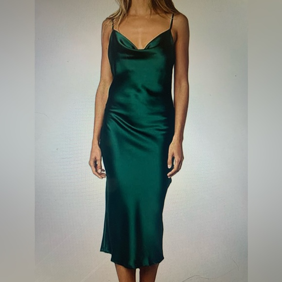 Sleeveless spaghetti strap satin dress green - Picture 3 of 7